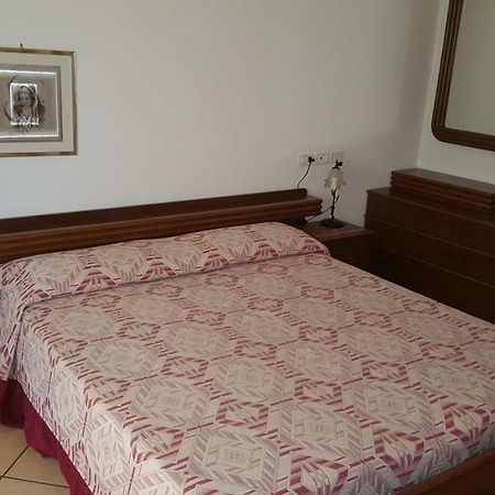 Casa Angela Apartment Colà Екстериор снимка