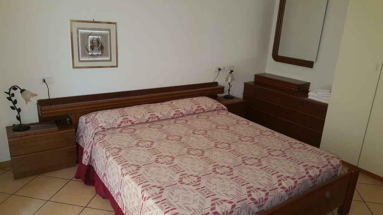 Casa Angela Apartment Colà Екстериор снимка